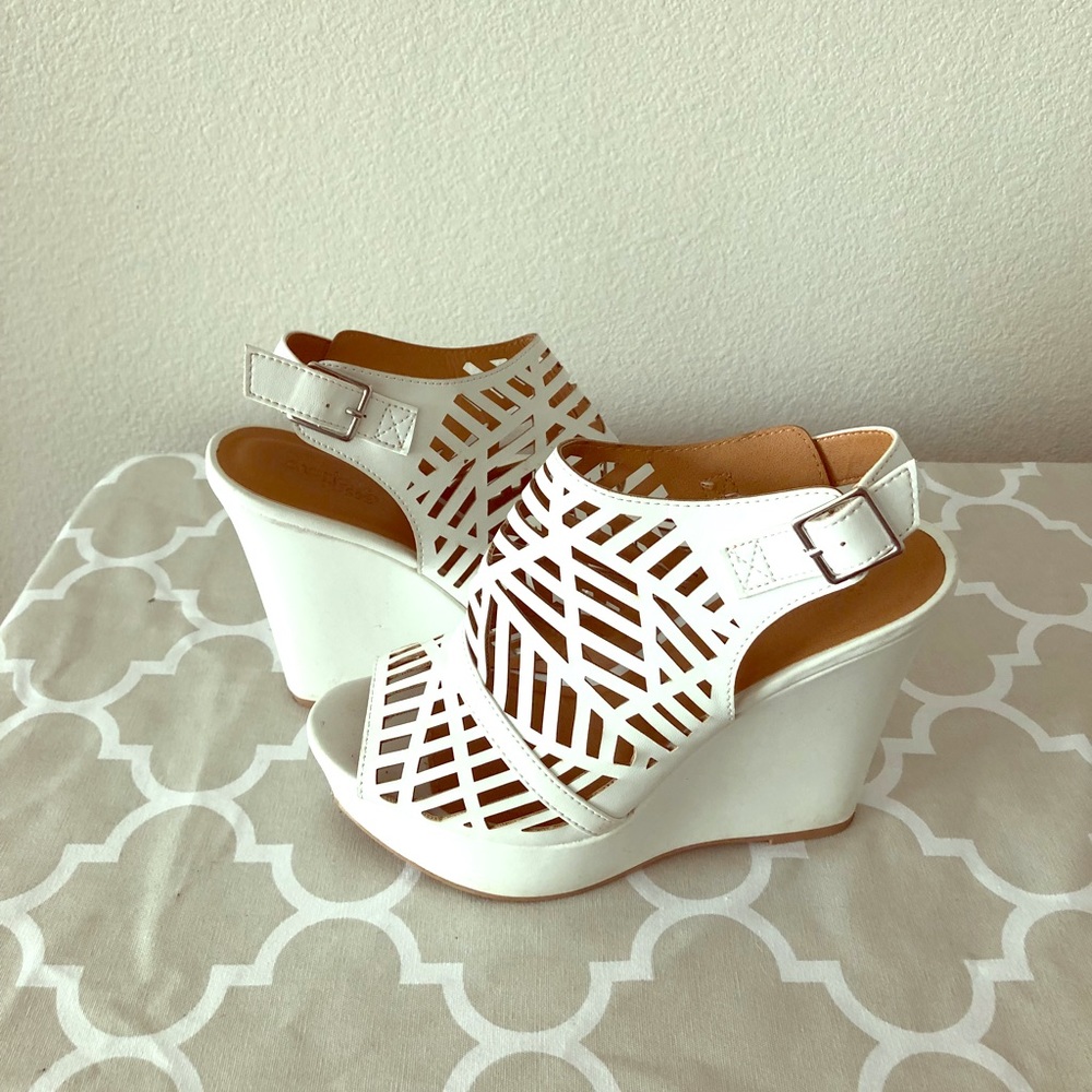 Wedge sandals